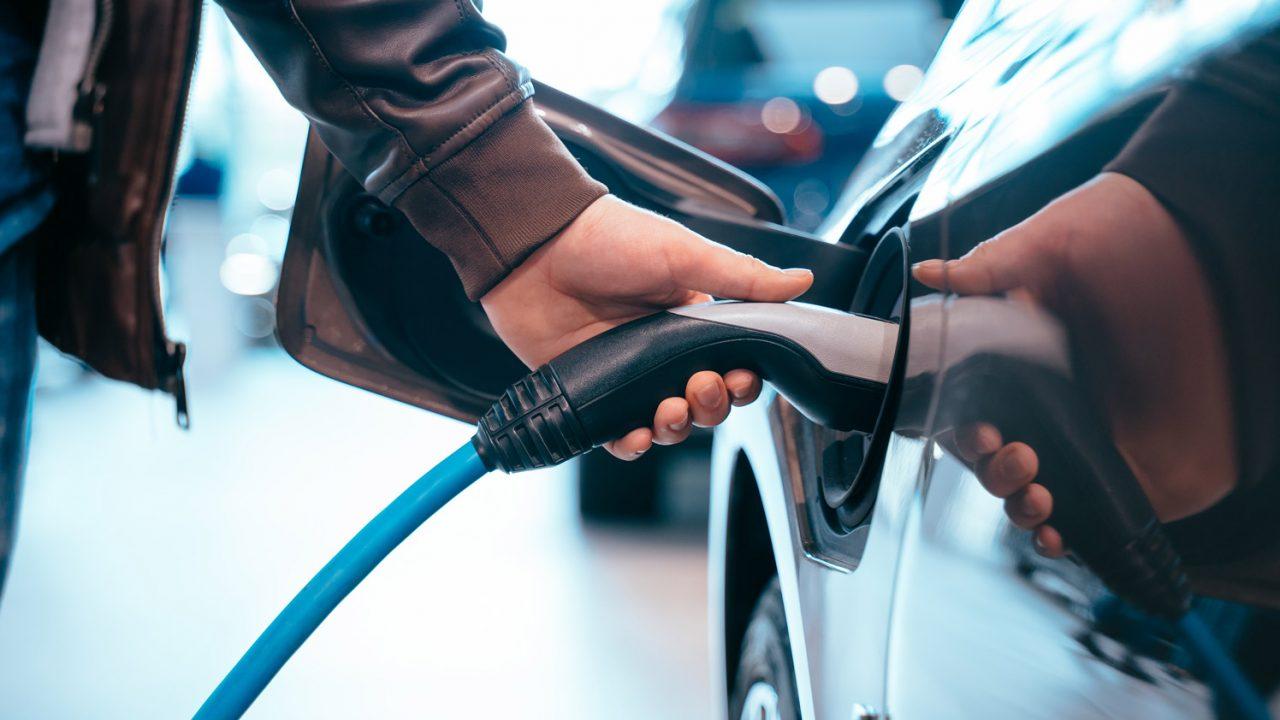 Мы дополнили Merusoft Smart Office зарядкой для электромобилей Электрозаправочная станция